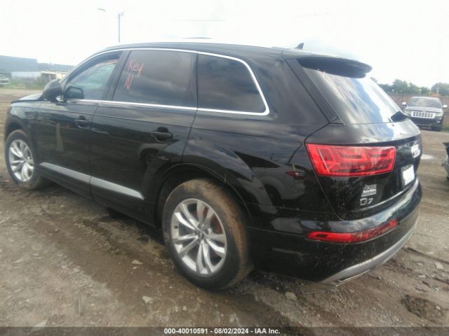 WA1LHAF7XJD019174 Audi Q7 2.0t Premium