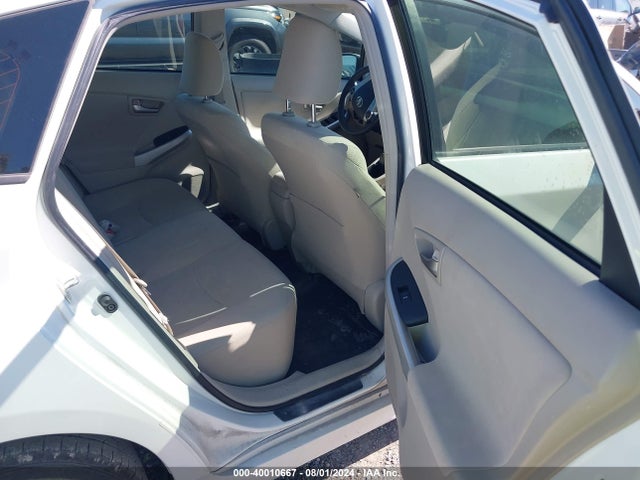 Toyota Prius Two 2014 JTDKN3DU6E1746964 Image 8