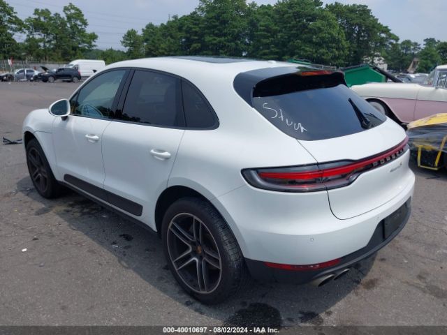 2021 PORSCHE MACAN WP1AB2A55MLB34123 Photo 2