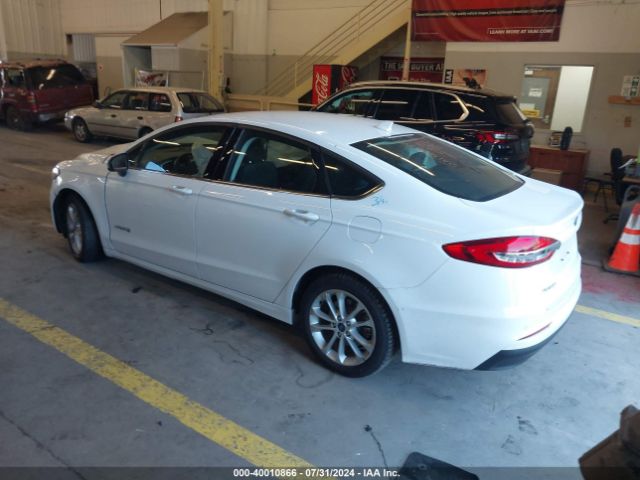 3FA6P0LU6KR178315 Ford Fusion Hybrid Se