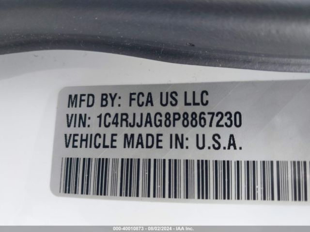 1C4RJJAG8P8867230 Jeep Grand Cherokee L Laredo 4x2