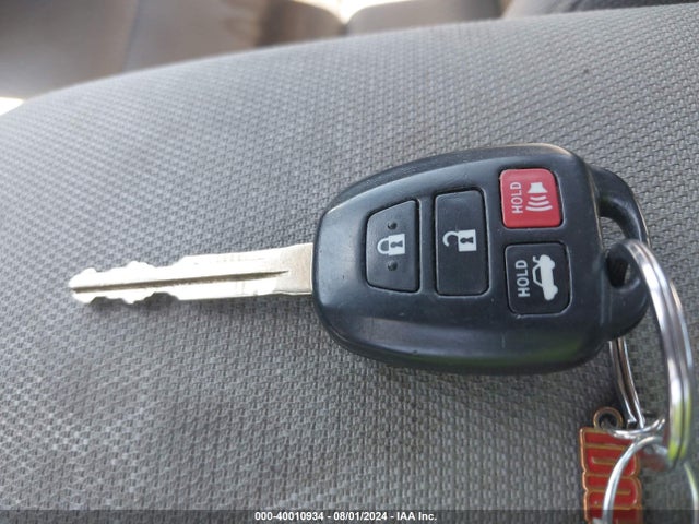 Toyota COROLLA LE 2016 5YFBURHE9GP507111 Image 11