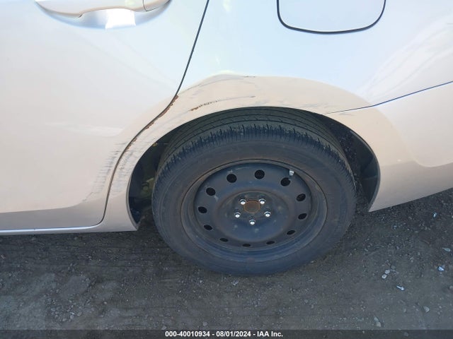 Toyota COROLLA LE 2016 5YFBURHE9GP507111 Image 13