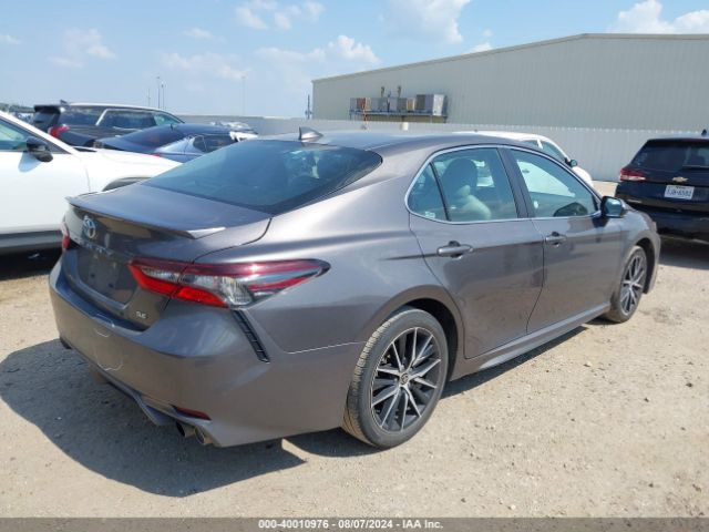 4T1G11AK4NU712332 Toyota CAMRY SE