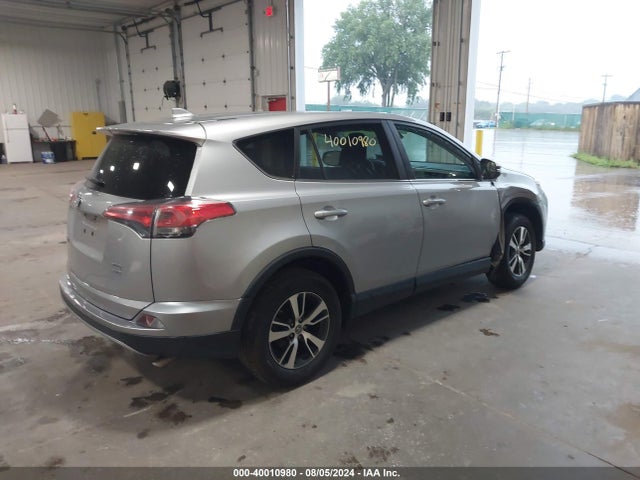 Toyota Rav4 Xle 2018 2T3RFREV9JW804437 Image 4
