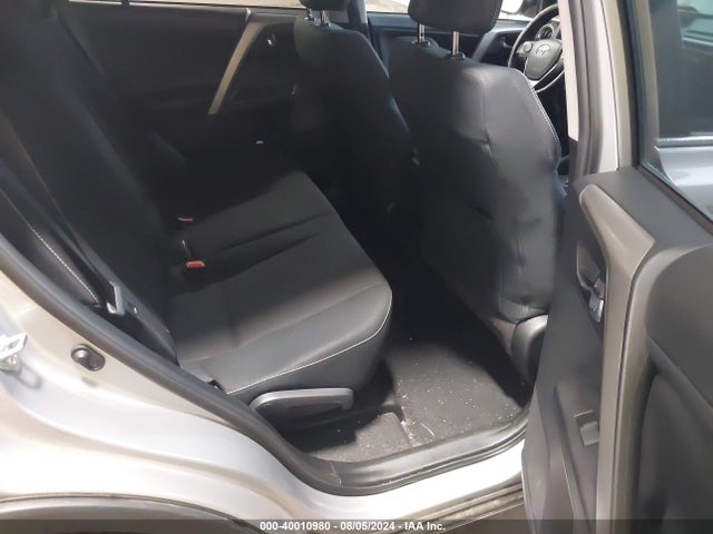 Toyota Rav4 Xle 2018 2T3RFREV9JW804437 Image 8