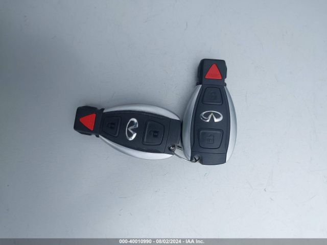 SJKCH5CR3JA048212 Infiniti Qx30 Premium