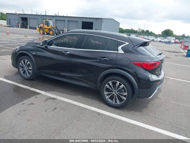 SJKCH5CR3JA048212 Infiniti Qx30 Premium