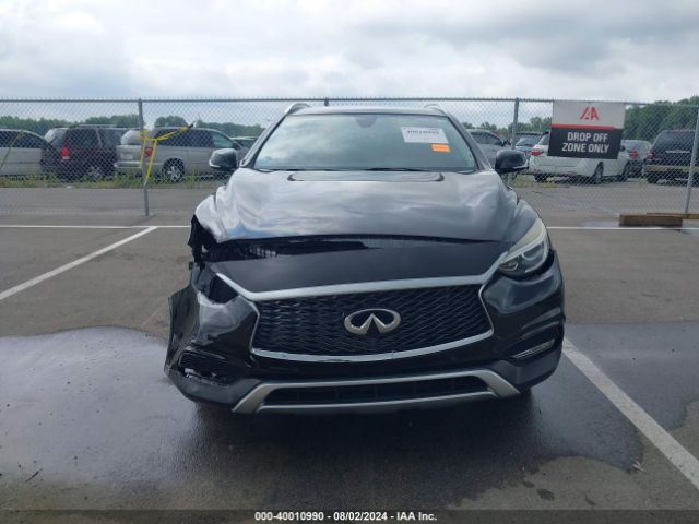 SJKCH5CR3JA048212 Infiniti Qx30 Premium