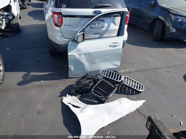 5UX13EU06R9T76647 BMW X5 Sdrive40i