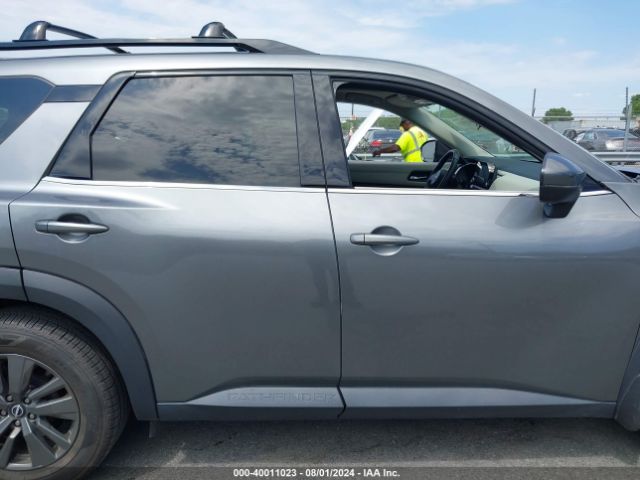 5N1DR3BB5NC208674 Nissan Pathfinder Sv 2wd
