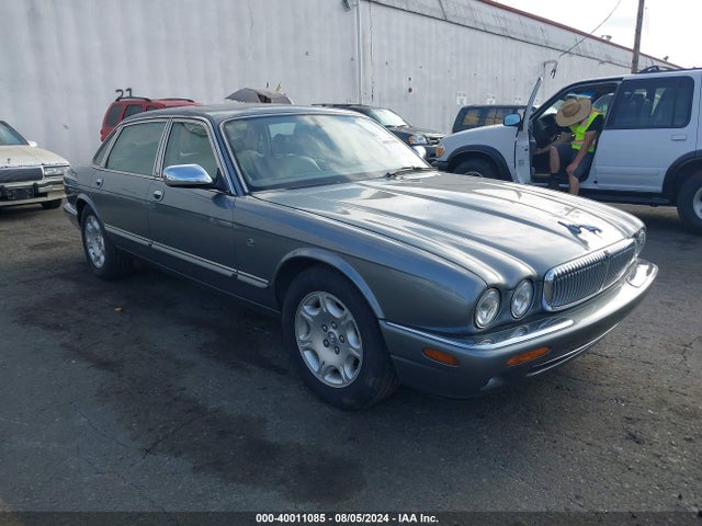 2002 JAGUAR XJ8 SAJDA24C02LF44454 Photo 0