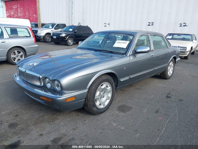 2002 JAGUAR XJ8 SAJDA24C02LF44454 Photo 1