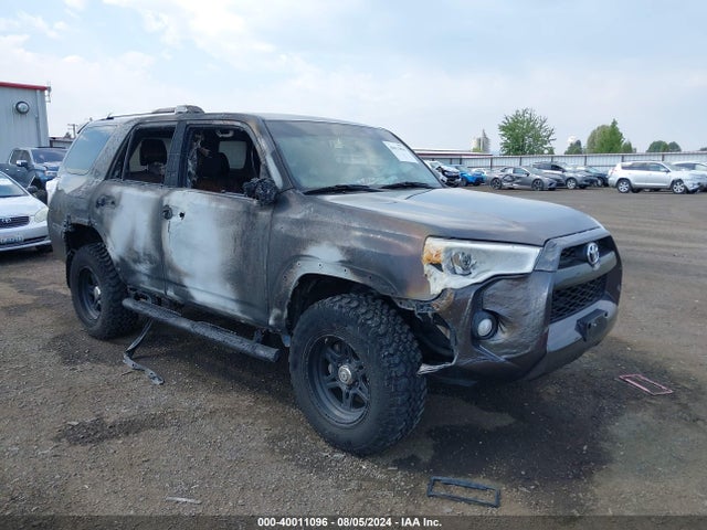 Toyota 4RUNNER SR5 2018 JTEBU5JR7J5530294 main image