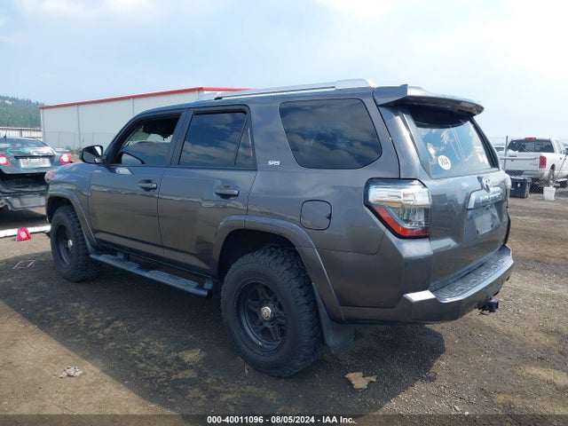 Toyota 4RUNNER SR5 2018 JTEBU5JR7J5530294 Image 3