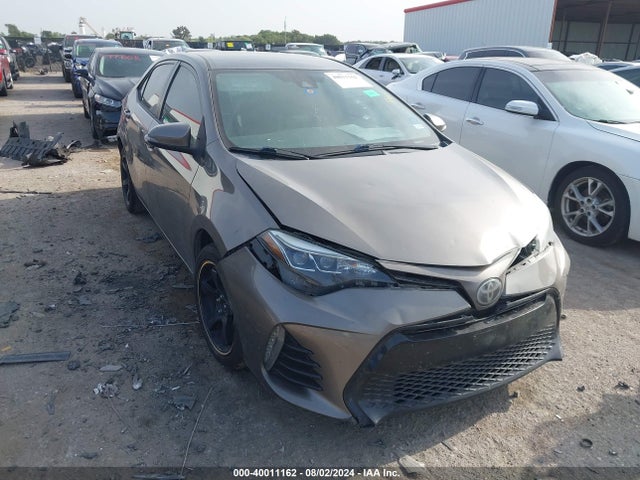 Toyota COROLLA SE 2017 5YFBURHE2HP665758 zdjęcie główne
