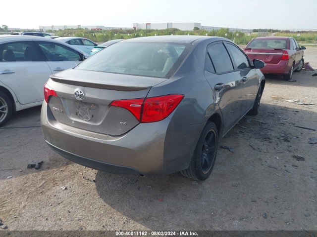Toyota COROLLA SE 2017 5YFBURHE2HP665758 Image 4