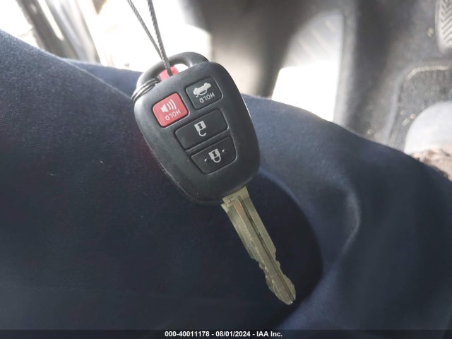 Toyota COROLLA LE 2019 5YFBURHE2KP861710 Image 11