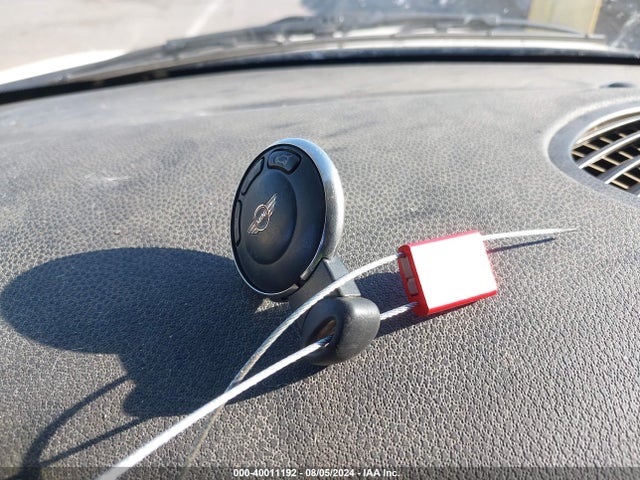 2011 MINI COOPER WMWSU3C5XBT095963 Photo 10