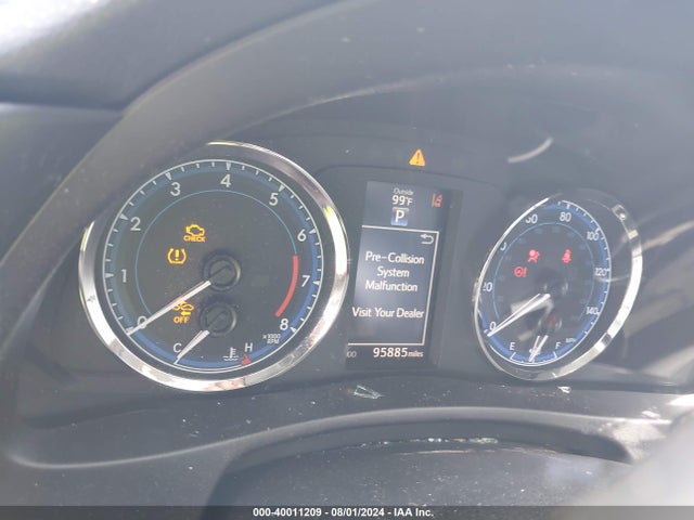 Toyota COROLLA SE 2018 5YFBURHE9JP757942 Image 15