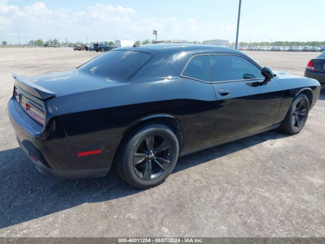 2C3CDZAG3GH107488 Dodge Challenger Sxt