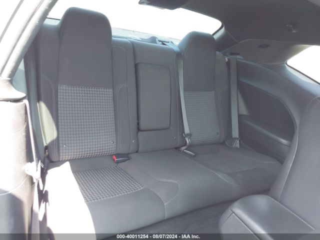 2C3CDZAG3GH107488 Dodge Challenger Sxt