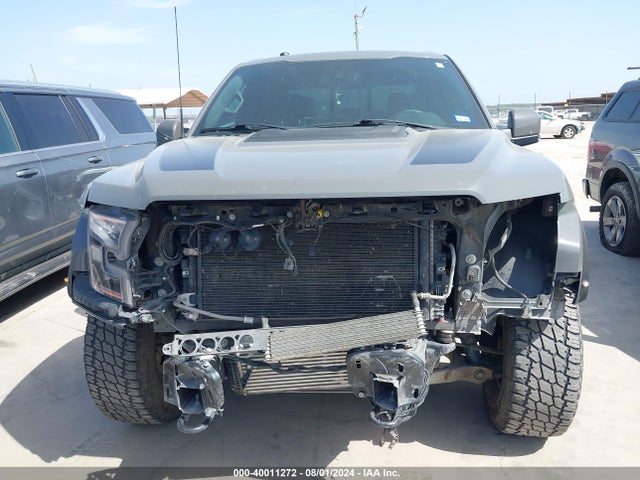 Ford F-150 Raptor 2018 1FTFW1RG0JFB69724 Image 13