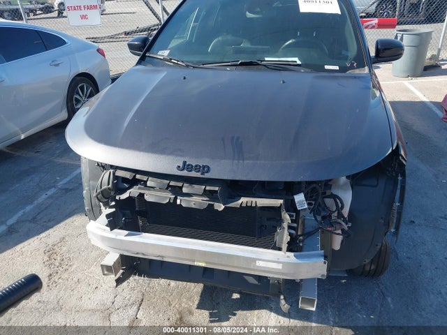 3C4NJDBB0NT195262 Jeep Compass Altitude 4x4