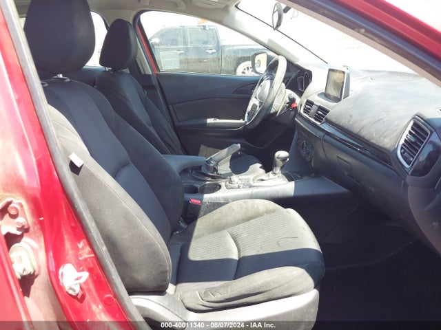 3MZBM1U77FM131844 Mazda Mazda3 I Sport
