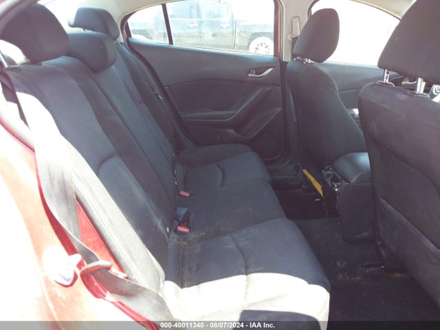 3MZBM1U77FM131844 Mazda Mazda3 I Sport