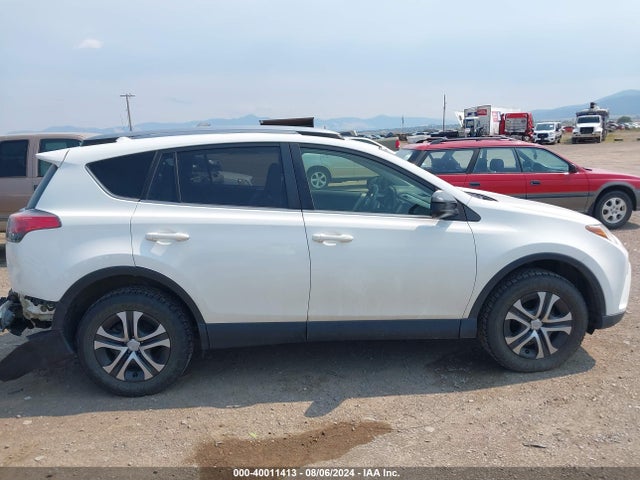 Toyota RAV4 LE 2017 JTMBFREV0HJ713910 Image 13