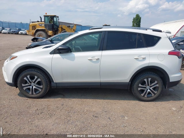 Toyota RAV4 LE 2017 JTMBFREV0HJ713910 Image 14