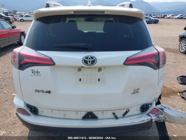 Toyota RAV4 LE 2017 JTMBFREV0HJ713910 Image 16