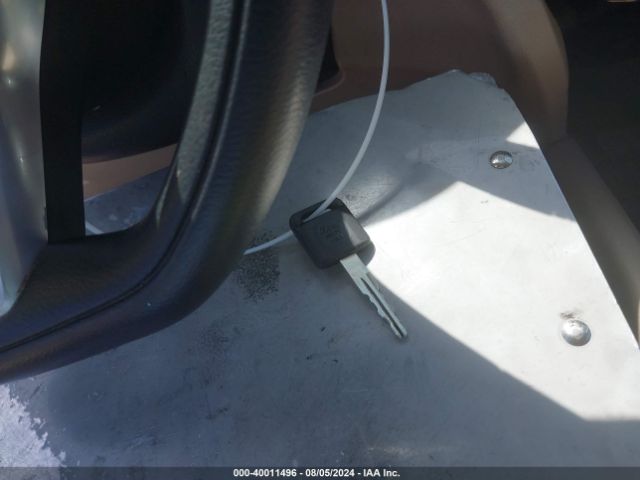 5N1AT2MN2HC743990 Nissan ROGUE S