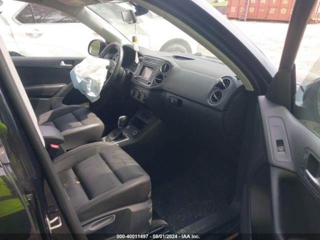 WVGAV7AX0GW573798 Volkswagen TIGUAN S