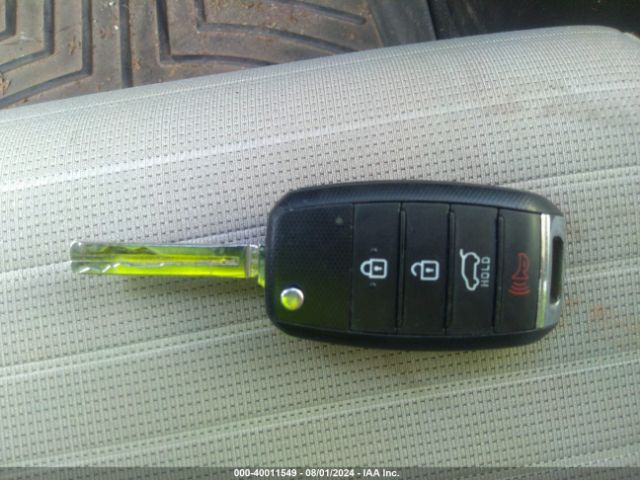 KNDPM3AC1L7684713 KIA Sportage Lx