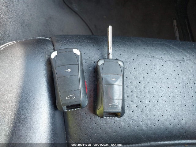 2005 PORSCHE CAYENNE WP1AB29PX5LA61872 Photo 10