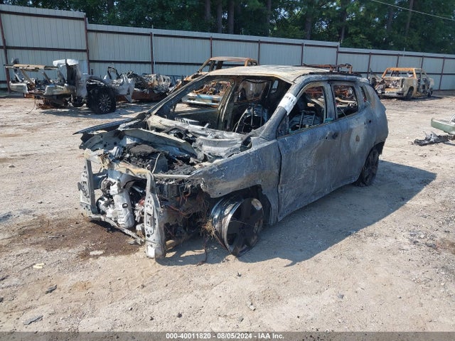 3C4NJCBB4NT106531 Jeep Compass Latitude Fwd