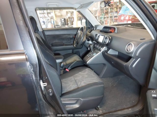 JTLZE4FEXEJ061798 Scion XB
