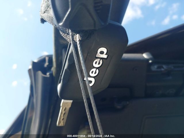 1C4HJXDNXMW553207 Jeep Wrangler Unlimited Sport 4x4