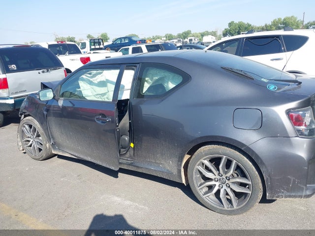 Scion TC 2016 JTKJF5C73GJ021320 Image 14