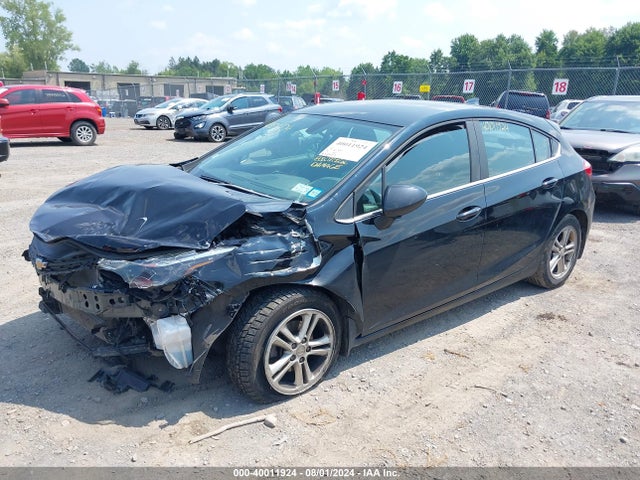 Chevrolet Cruze Lt Auto 2018 3G1BE6SM7JS523841 Image 2