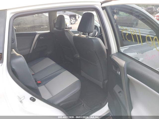 Toyota Rav4 Limited 2015 2T3YFREV6FW134347 Image 8