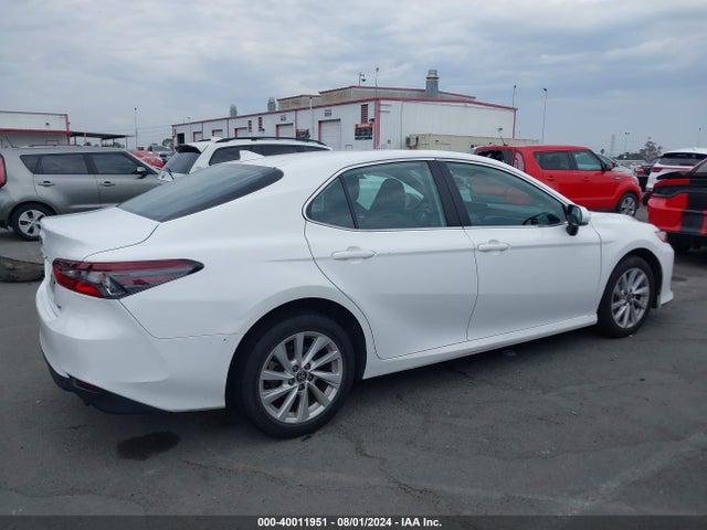 Toyota CAMRY LE 2022 4T1C11AK6NU039199 Image 13