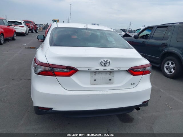 Toyota CAMRY LE 2022 4T1C11AK6NU039199 Image 16