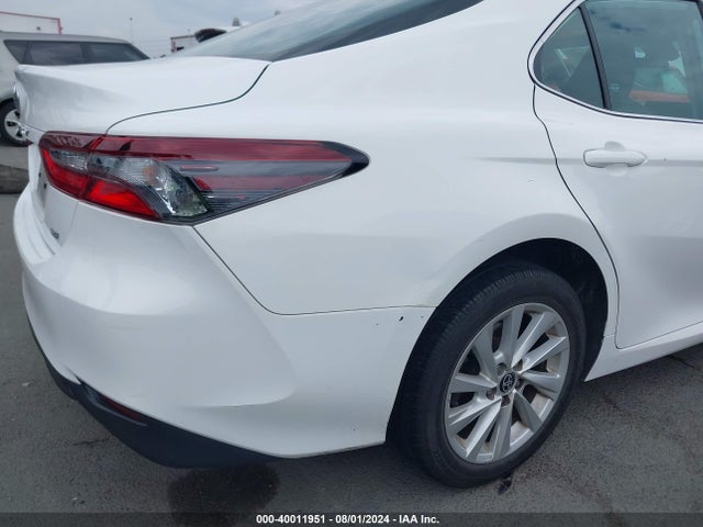 Toyota CAMRY LE 2022 4T1C11AK6NU039199 Image 17