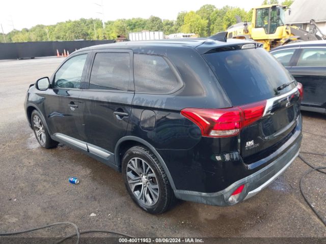 JA4AZ3A31JZ017885 Mitsubishi Outlander Se