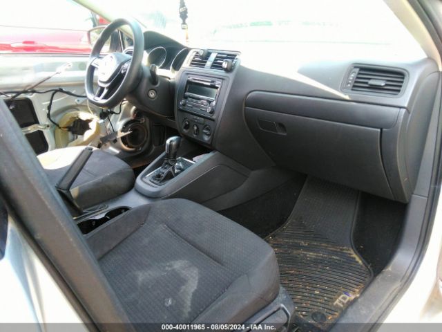 3VW2K7AJ4FM244790 Volkswagen Jetta 2.0l S