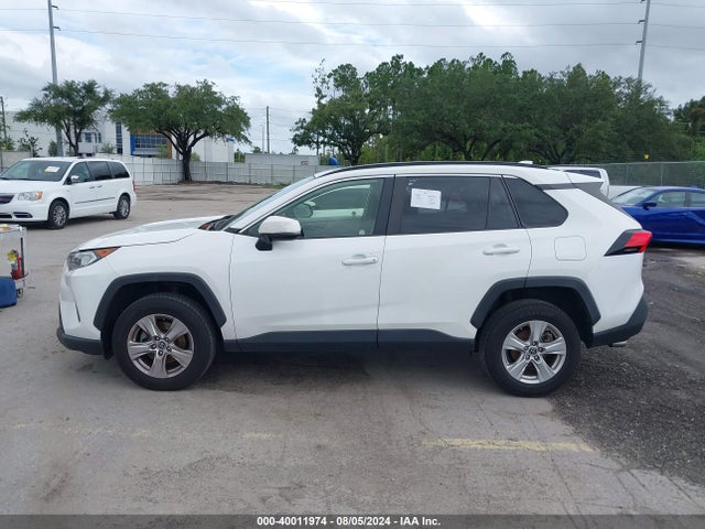 Toyota Rav4 Xle 2019 JTMW1RFV7KD015329 Image 14