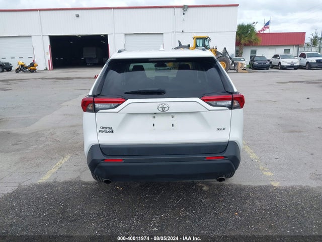 Toyota Rav4 Xle 2019 JTMW1RFV7KD015329 Image 16